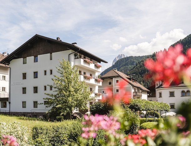 bed-and-breakfast-villa-angelino-ortisei-trentino-ligging.jpg
