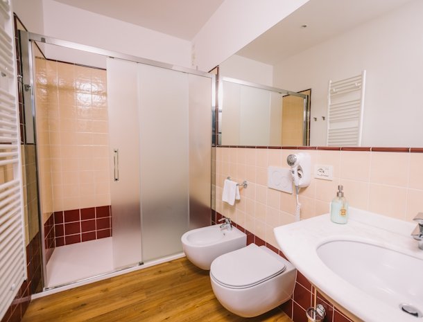 Albafiorita-agriturismo-latisana-friuli-badkamer.jpg