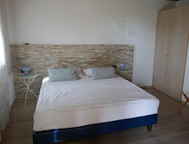 Tenuta-Aganis-Palazzolo-dello-Stella-Friuli-tweepersoonskamer.jpg