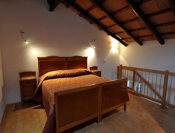 agriturismo-colutta-Manzano-Friuli-appartement-ribolla-gialla-slaapkamer.jpg