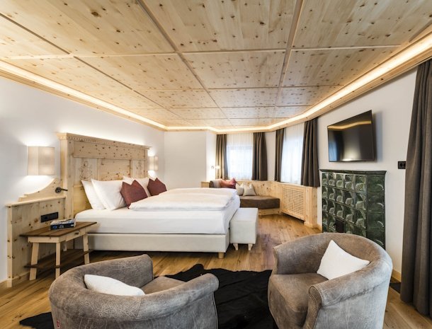 Hotel-Angelo-Engel-Ortisei-Trentino-deluxe-kamer.jpg