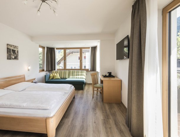 bed-and-breakfast-villa-angelino-ortisei-trentino-kamer-deluxe.jpg